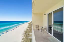 Beach Please! Quiet West End - 2 full Bathrooms!